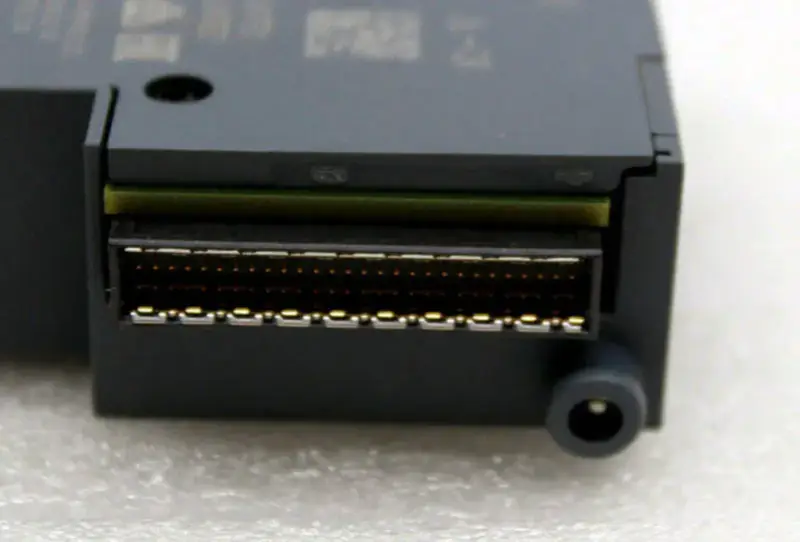 Siemens 6ES7193-6AR00-0AA0