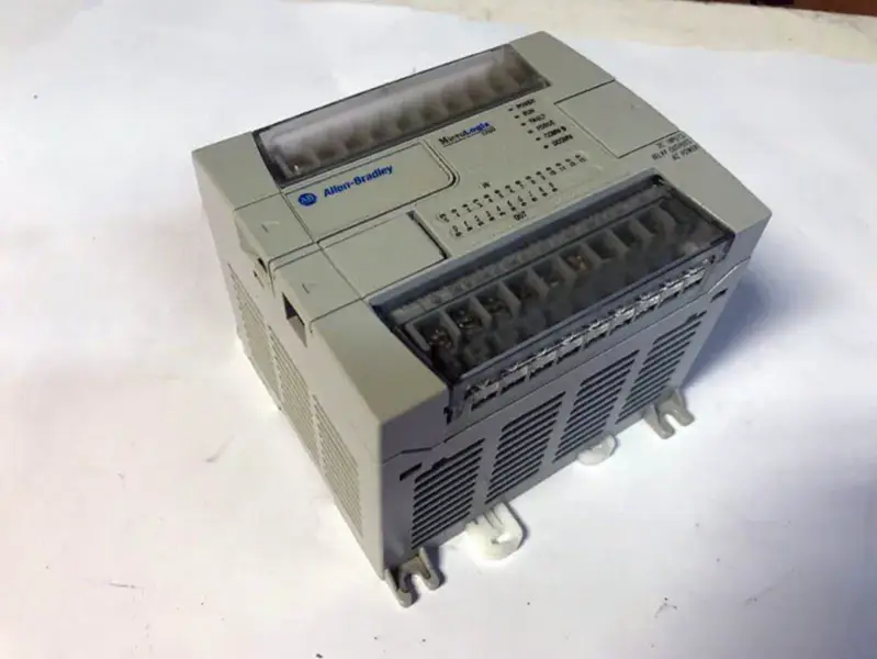 Allen-Bradley 1762-L24BWA