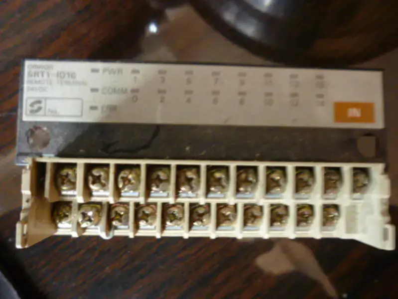 OMRON PLC SRT1-ID16