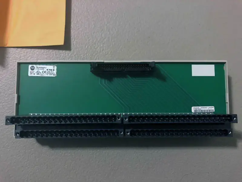 Allen-Bradley 1492-RIFM40F-2