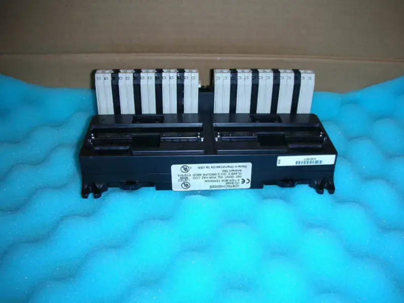 GE FANUC IC670CHS002