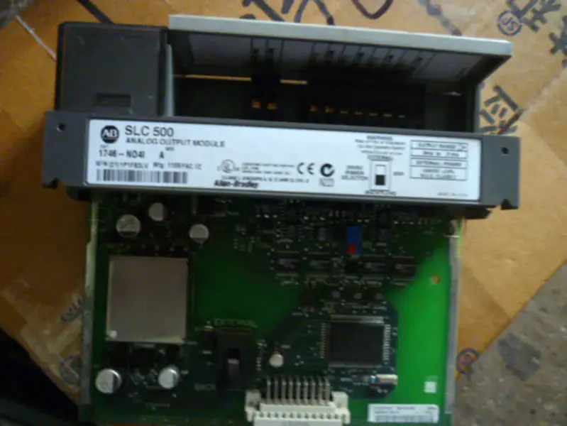 AB PLC SLC500 1746-NO4I. 1746-N04I
