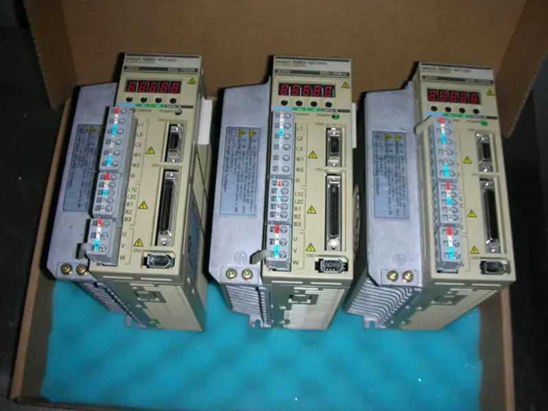 Omron R88D-WT08H