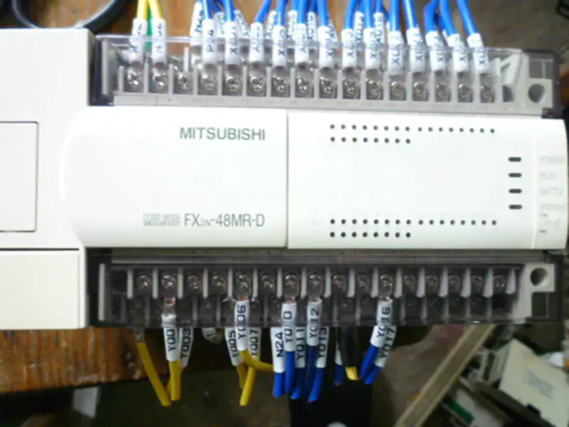 Mitsubishi PLC FX2N-48MR-D