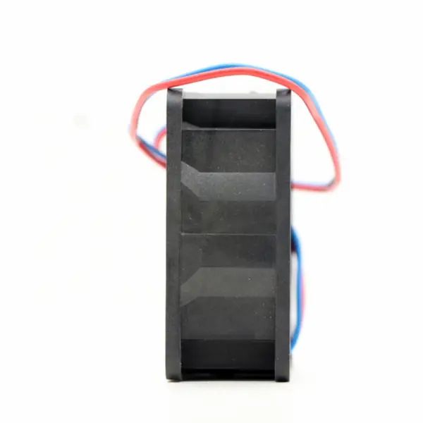 Rozměry 60 x 60 x 25 mm 24 V DC průtok vzduchu 35m3/h 4100 ot/min 614NM ebmpapst chladicí ventilátor