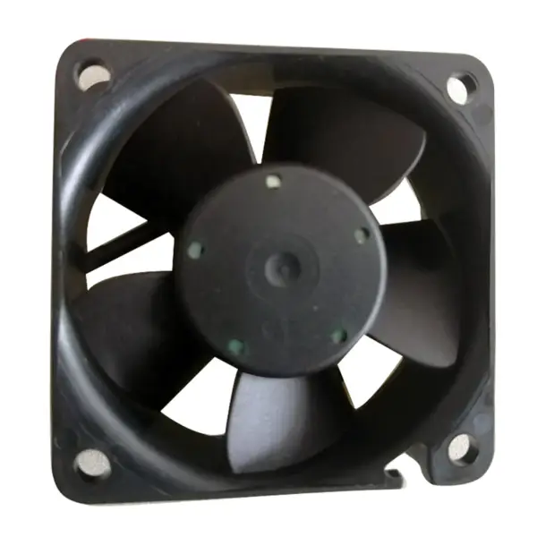 Rozměry 60 x 60 x 25 mm 24 V DC průtok vzduchu 43m3/h 5600 ot/min 614NH ebmpapst chladicí ventilátor
