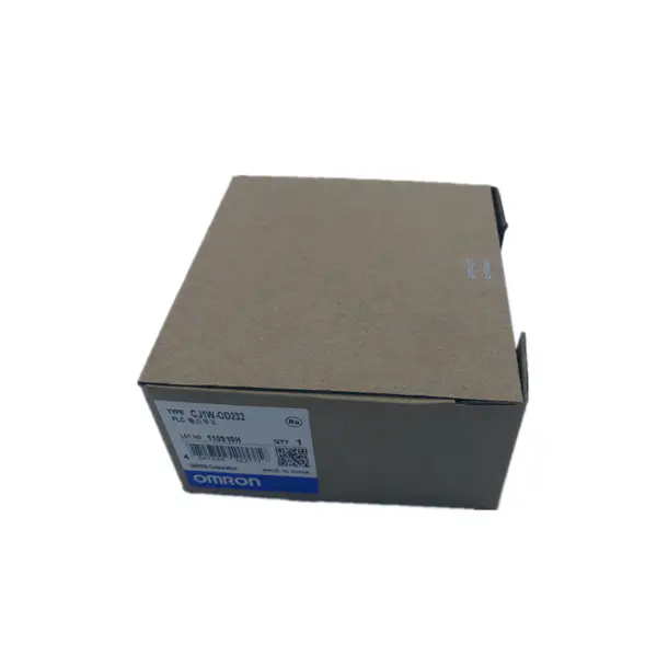 Japonsko OMRON PLC CJ1W-OD232 32bodový digitální výstupní modul
