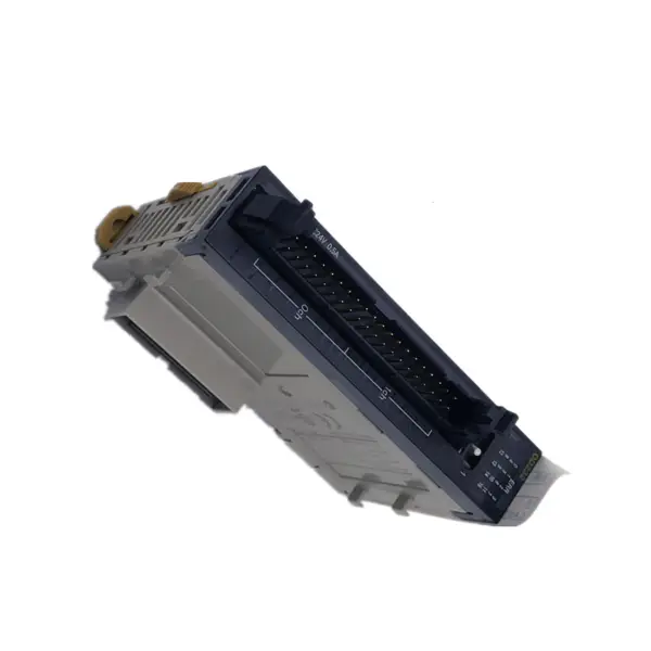 Japonsko OMRON PLC CJ1W-OD232 32bodový digitální výstupní modul