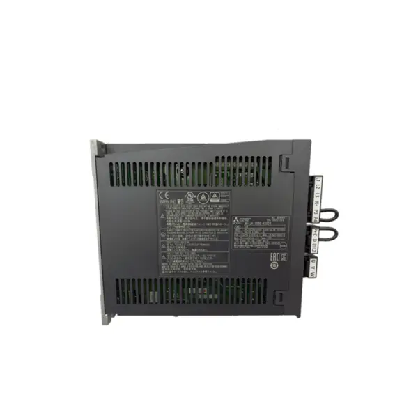 Střídavý servomotor Mitsubishi MR-J4-100B-RJ020