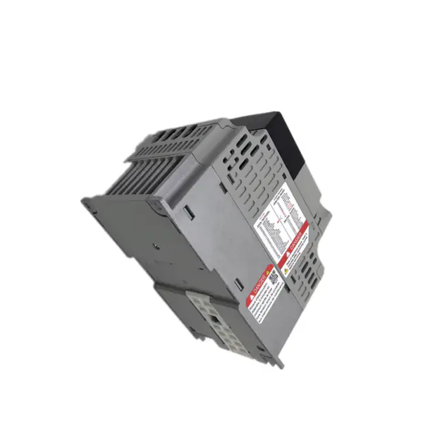 v krabici Měnič Allen Bradley 22F-D6P0N103