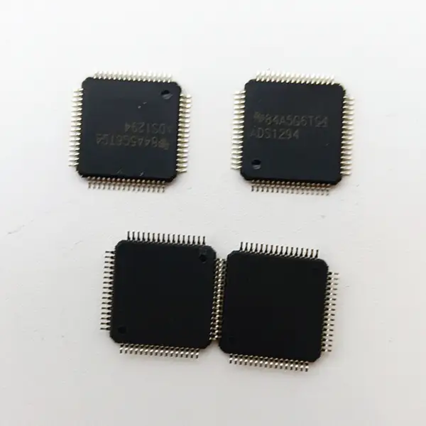 tranzistor mosfet IC čip ADS1294IPAG IC AFE 4 CHAN 24BIT 64TQFP