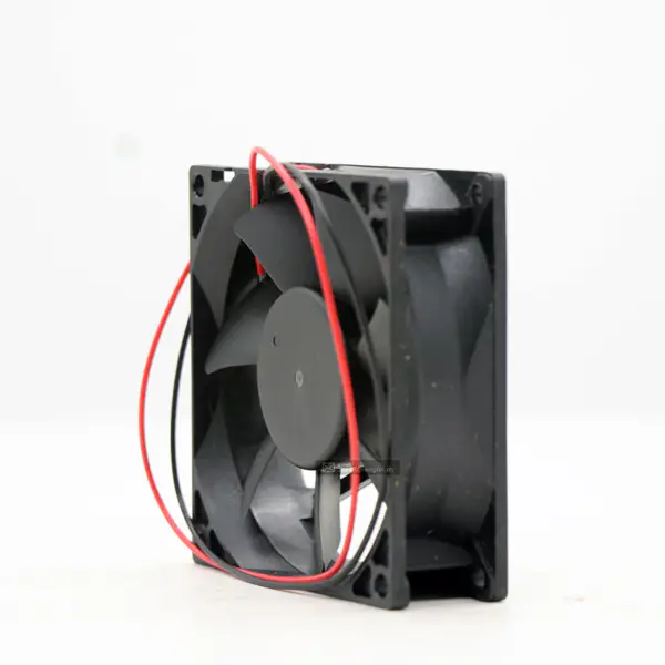 ADDA AD08024UB257004 Axiální ventilátor 24V 0,16A 80 80 25MM Ultra vysokorychlostní chladicí ventilátor