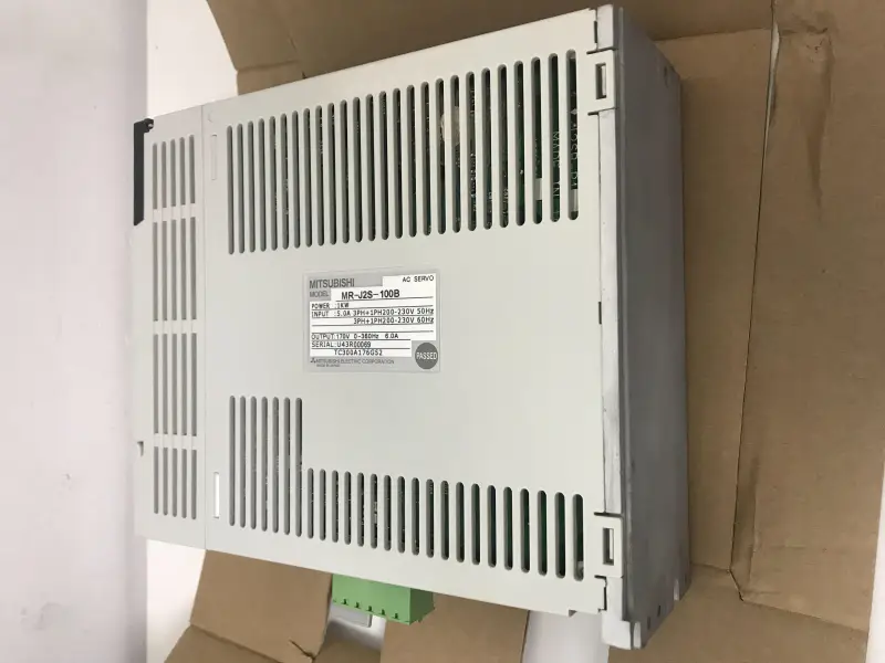Mitsubishi IGBT MR-J2S-500CP-S084 MRJ2S500CPS084