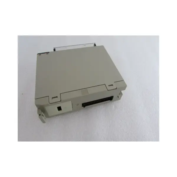Omron modul omron reléový modul 8 reléový modul 16a relé CS1W-OC201 CS1WOC201