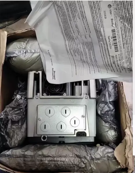 měnič allen bradley 20FD1P5N103 20FD1P5N103