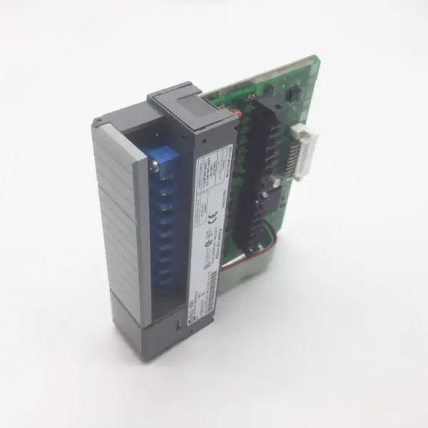 Řídicí jednotka Allen Bradley 5069-IF8