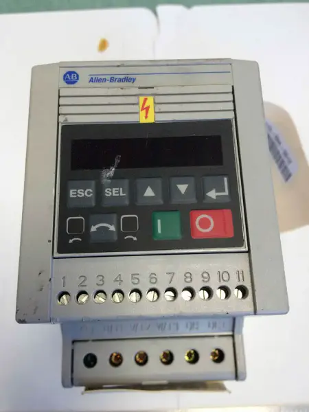 Allen-Bradley 160-BA04NSF1P1