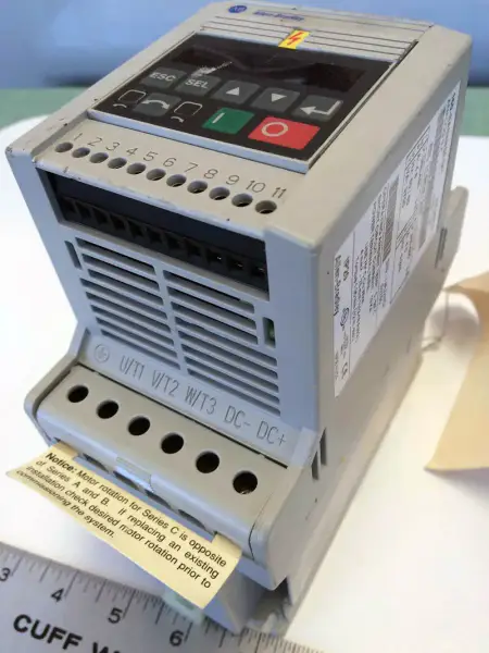 Allen-Bradley 160-BA04NSF1P1