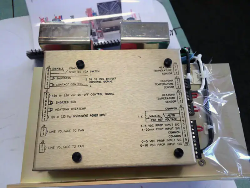 CHROMALOX MXPCII-30111L1F010