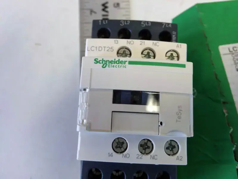 Schneider LC1DT25