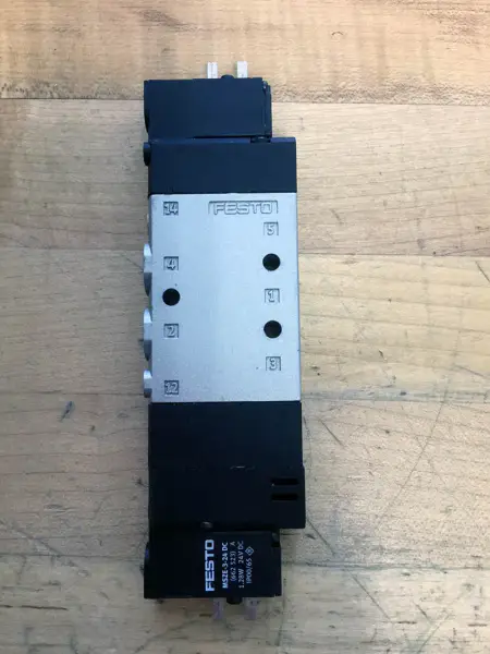 Festo CPE14-M1BH-5/3B-1/8