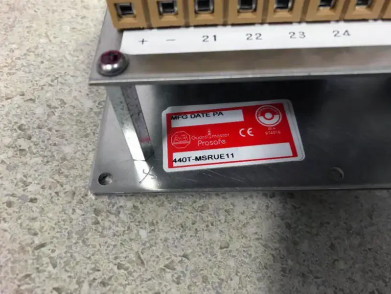 Allen-Bradley 440T-MSRUE11AA