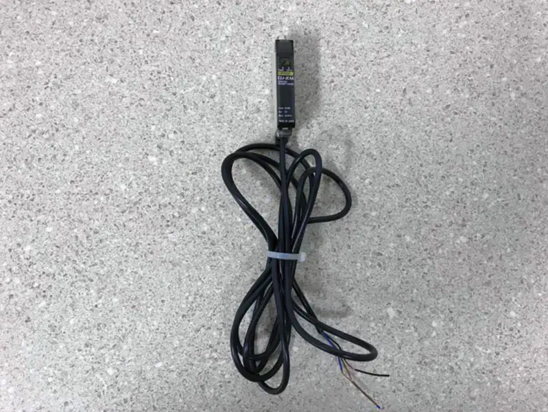 Omron E2J-JC4A