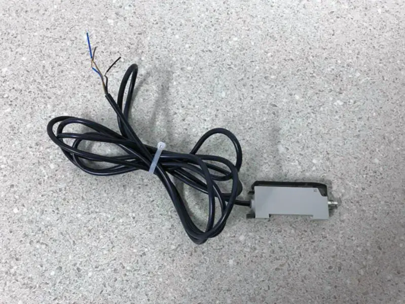 Omron E2J-JC4A