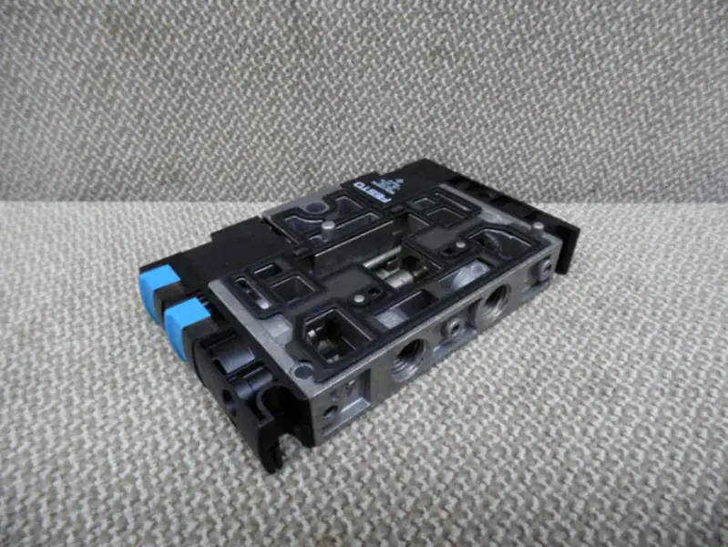 Festo CPV18-M1H-5/3GS-1/4