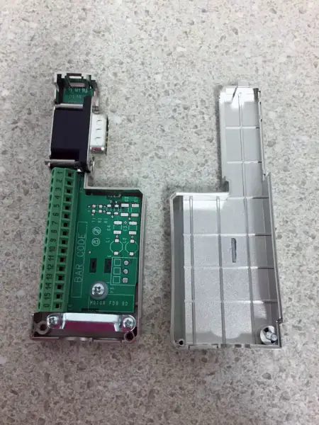 Allen-Bradley 2090-K6CK-D15M