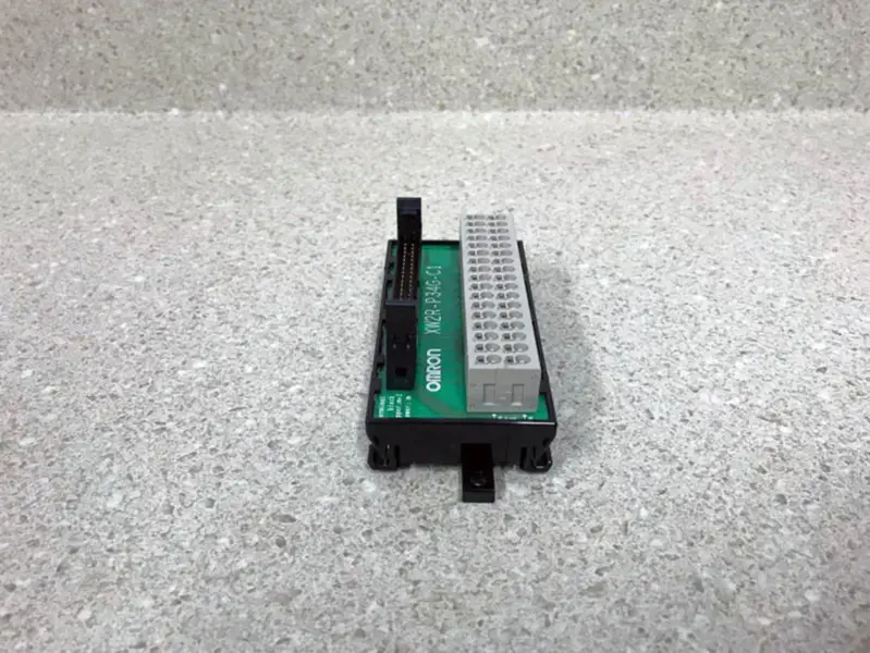 Omron XW2R-P34G-C1