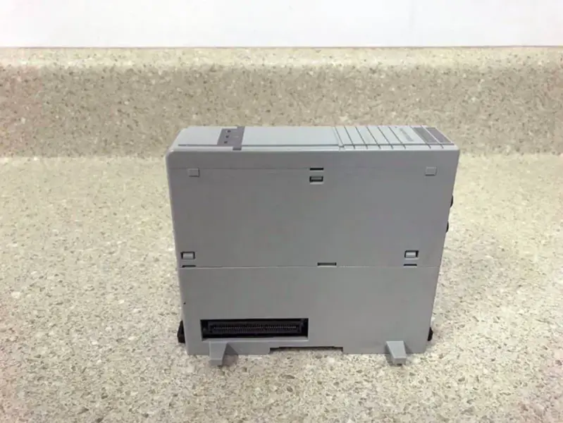 Allen-Bradley 1768M04SE