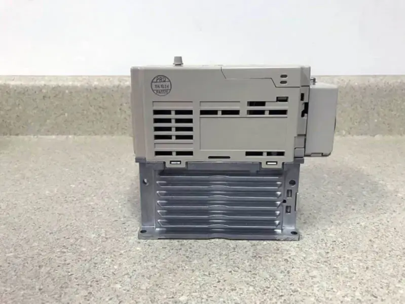 Yaskawa CIMR-V7AM21P5