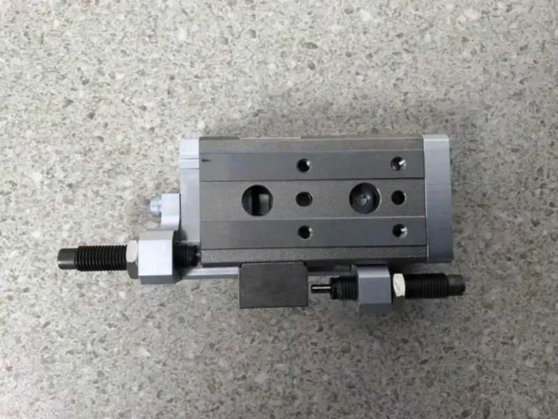 SMC MXQ12-20B