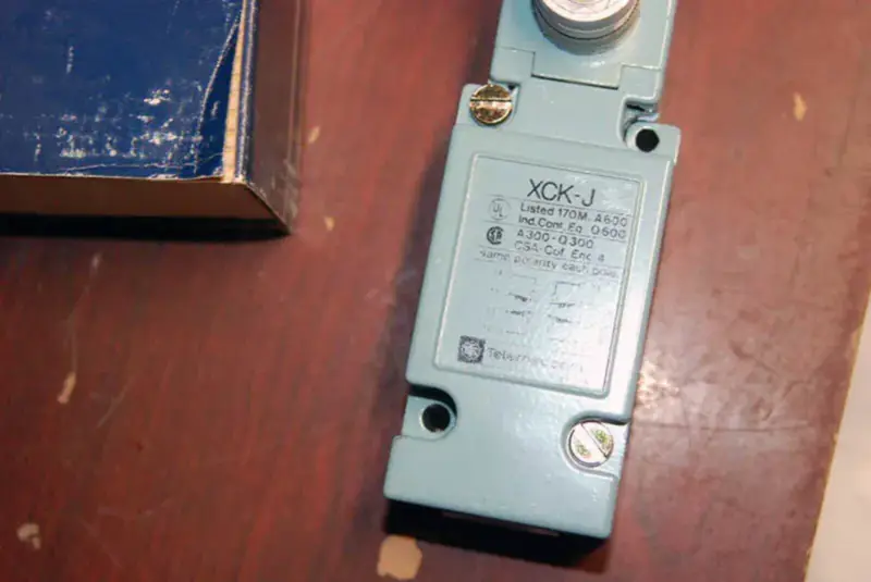 Telemanique XCK-J