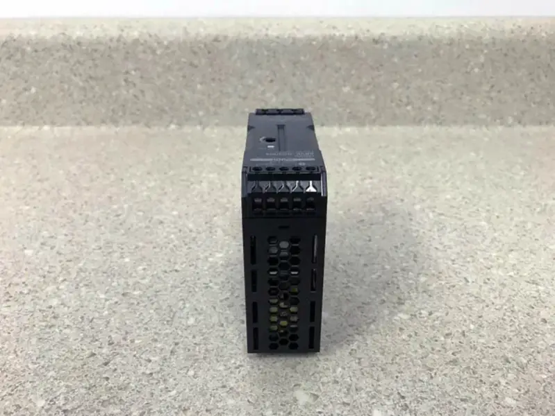 Omron S8VK-G03005