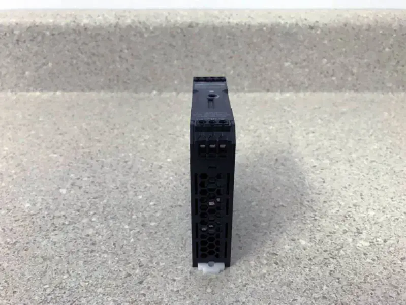 Omron S8VK-G01512