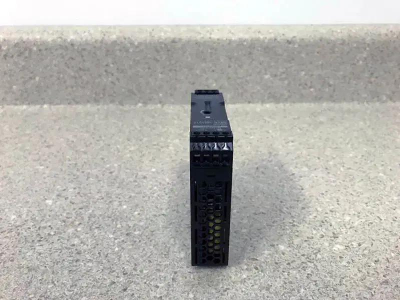 Omron S8VK-G01512