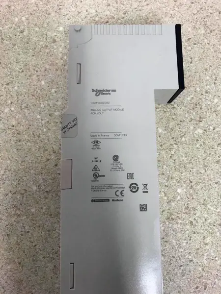 Schneider Electric 140AVO02000