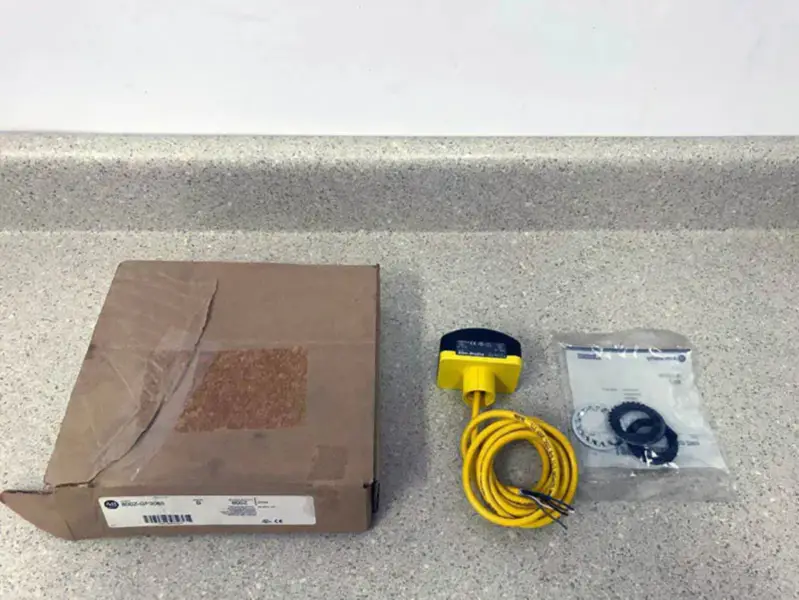Allen-Bradley 800Z-GF3065