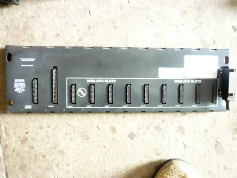 PLC GE Fanuc řady 90-30 IC693CHS391K
