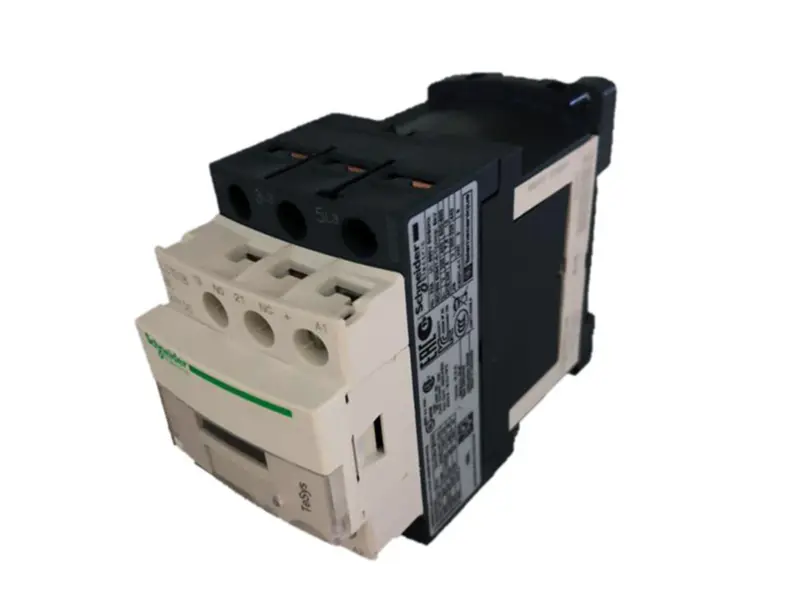 LC1D18BL 18A 24VDC 3P Schneider DC magnetický stykač
