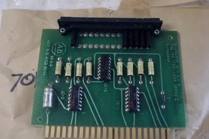 Allen-Bradley 1720-L004