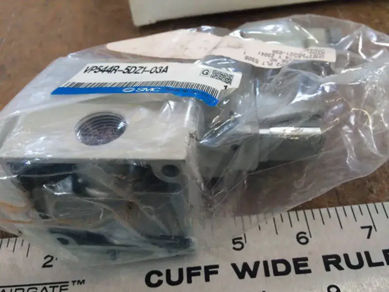 SMC VP544R-5DZ1-03A