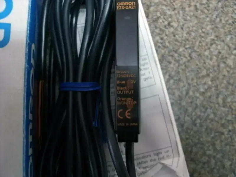 Omron E3X-DA21