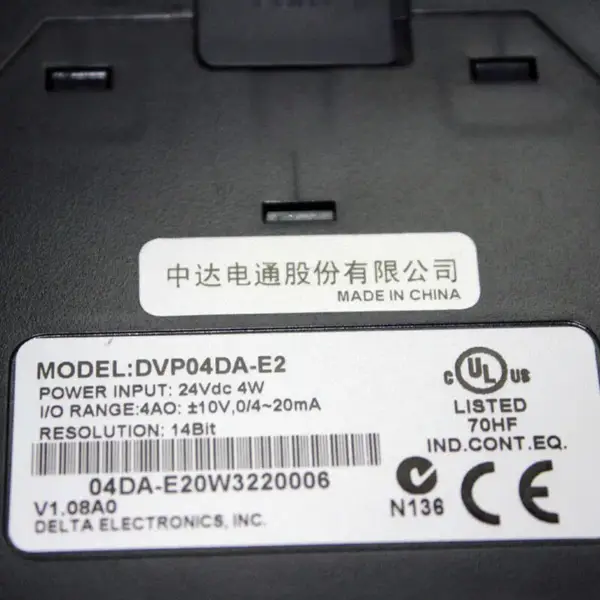 Delta DVP04DA-E2