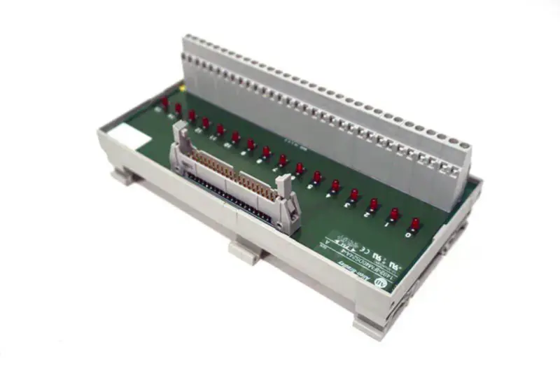 Allen-Bradley 1492-IFM40DS24A-4