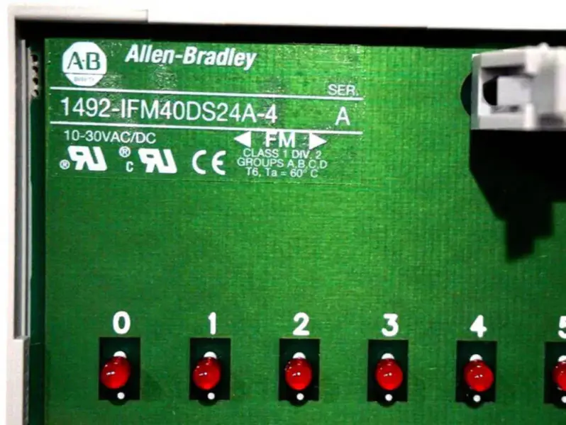 Allen-Bradley 1492-IFM40DS24A-4