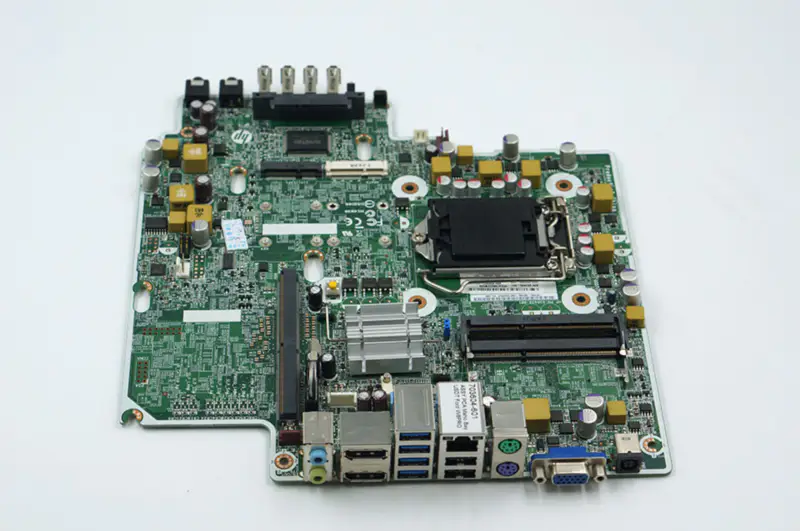 Základní deska HP Elite 8300 USDT 657095-001 656937-001 AIO