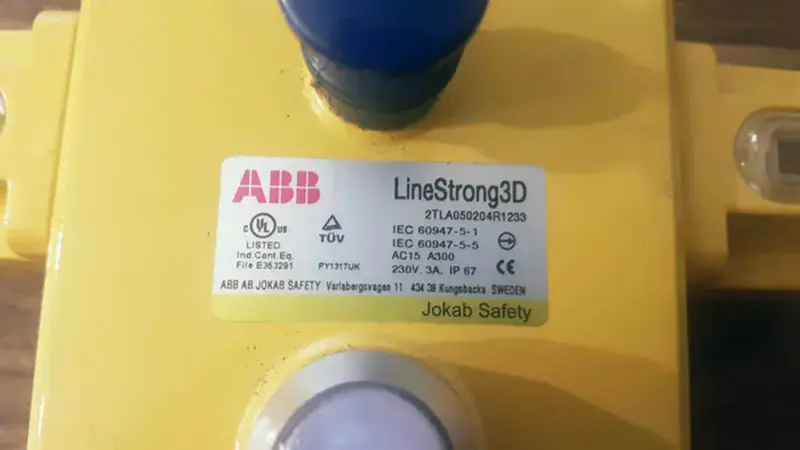 ABB 2TLA050204R1233